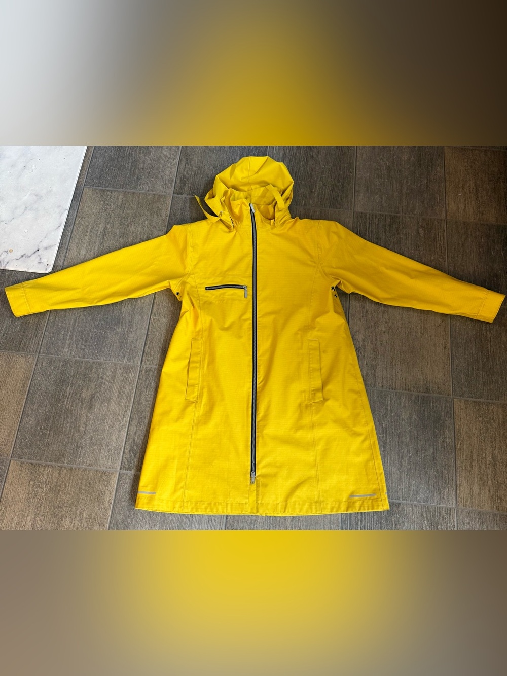 BLÆST BLAEST Rainwear Yellow Hooded Long Raincoat Size L